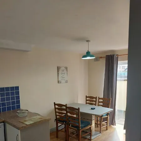 Cathedral Court Apartament *