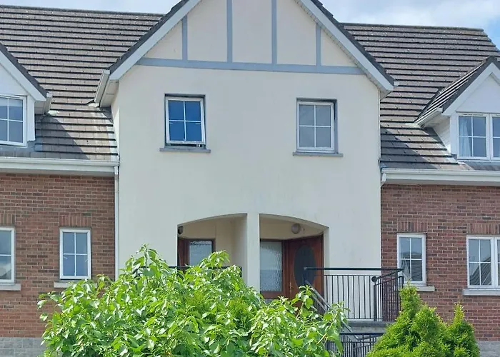 Cathedral Court Ennis